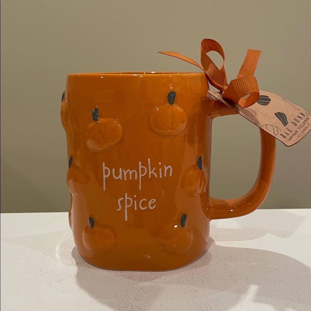 NWT Rae Dunn PUMPKIN SPICE Pumpkin Fall Mug